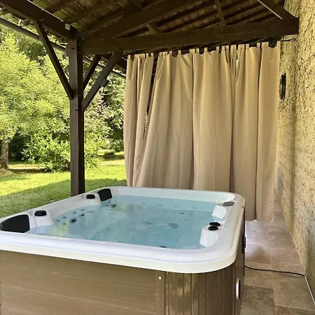 Domaine Du Cedre Eternel Holiday home *
