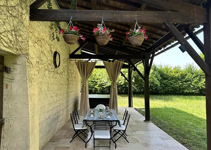 Domaine Du Cedre Eternel Saint-Colomb-de-Lauzun